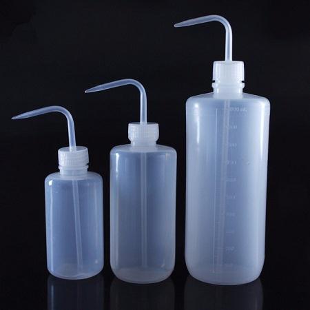 Plastic washing bottle.jpg