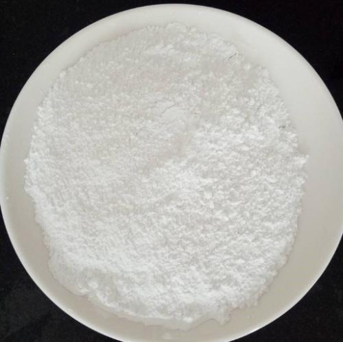 2-氯-4-(1H-吡唑-3-基)苯甲腈的合成方法