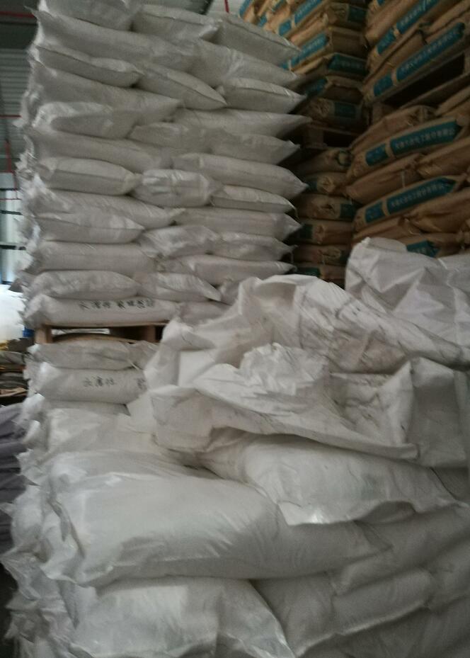 水溶性聚磷酸铵