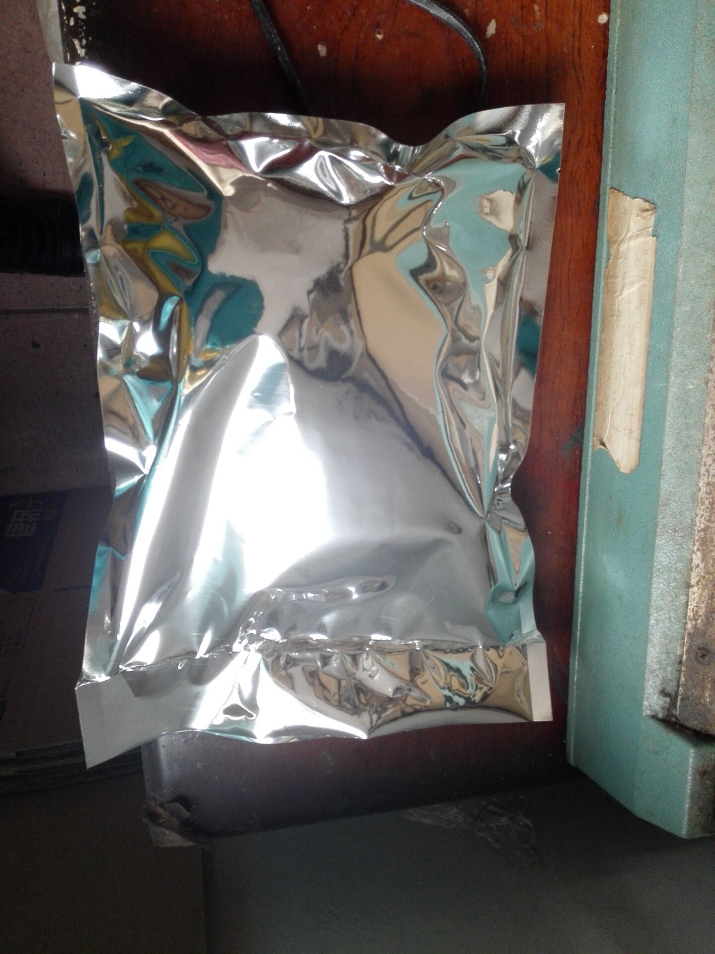 1-二苯甲基-3-氮杂环丁氰乙酸酯