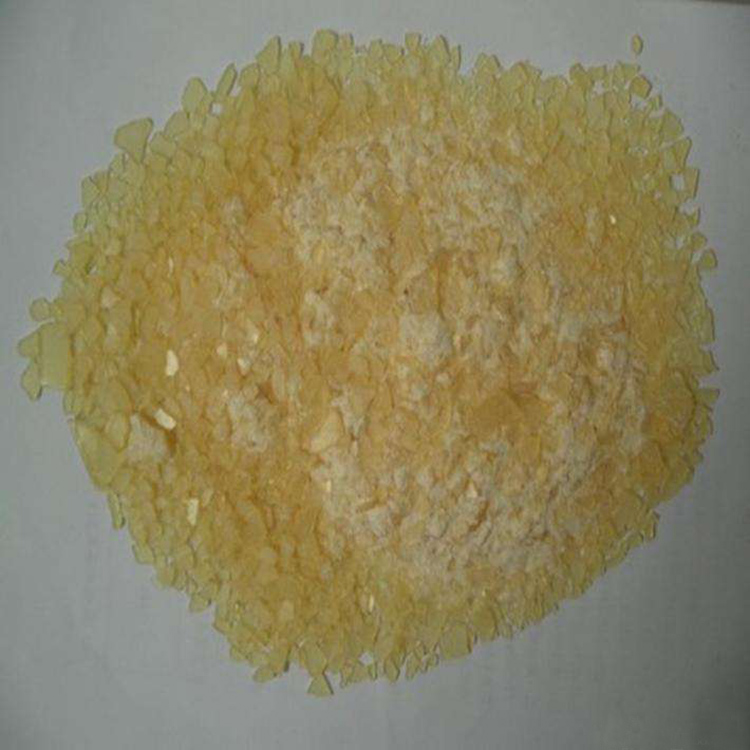 半合成脂肪酸甘油酯