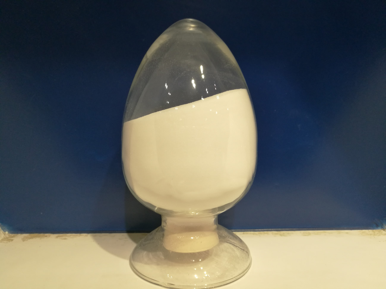 2-氯-4,6-二苯基-1,3,5-三嗪