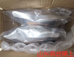 氯化钪(III)六水合物