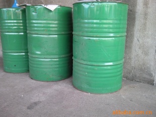 三辛胺（三辛烷基叔胺）