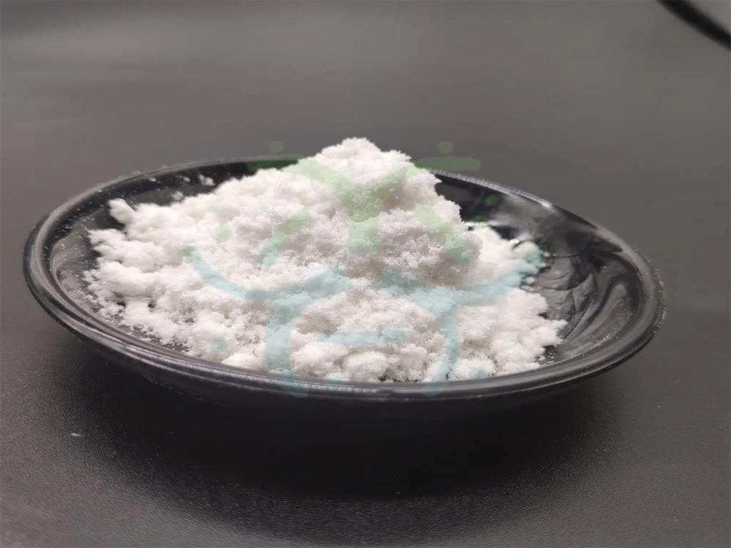 白色的粉末图2.jpg 白色的粉末图2.jpg