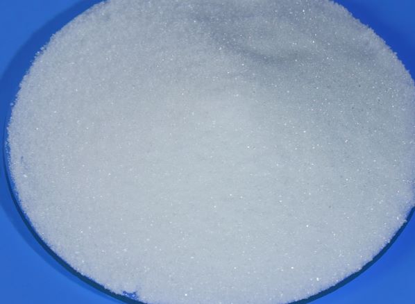 (R) -1-羟基-1-(3-羟基苯基)丙烷-2-酮