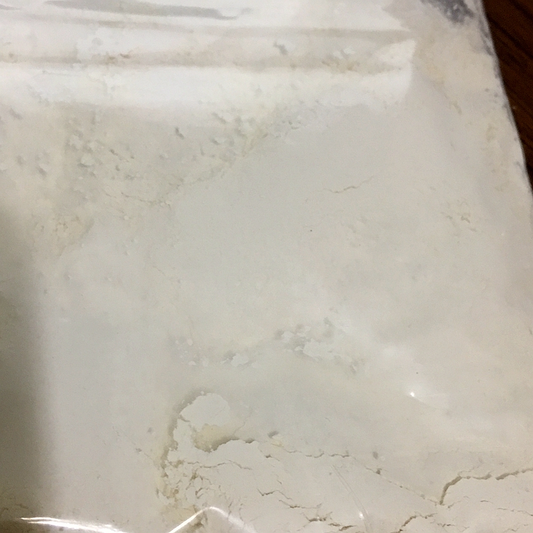 对甲酚和双环戊二烯丁基化产物