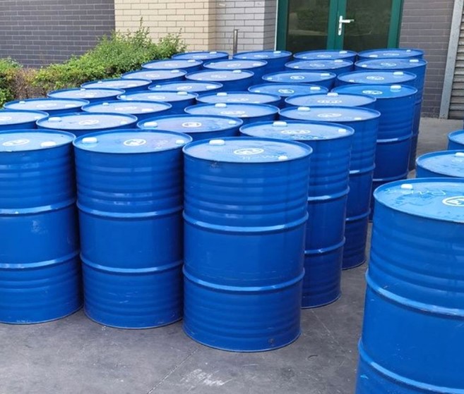 工业白油，液体石蜡，矿物油3，#7，#150，#26号白油型号齐全，白油