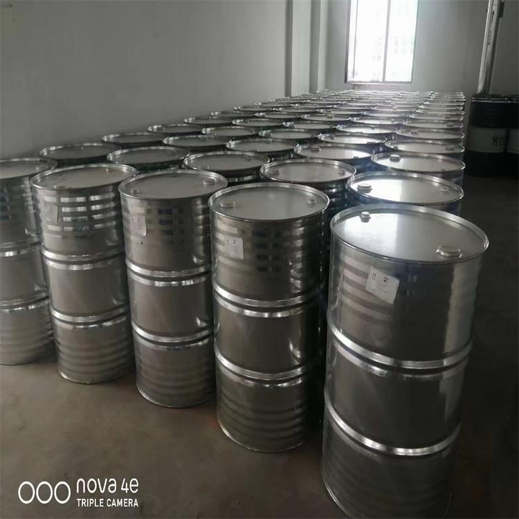 镀锌桶15.jpg 镀锌桶15.jpg