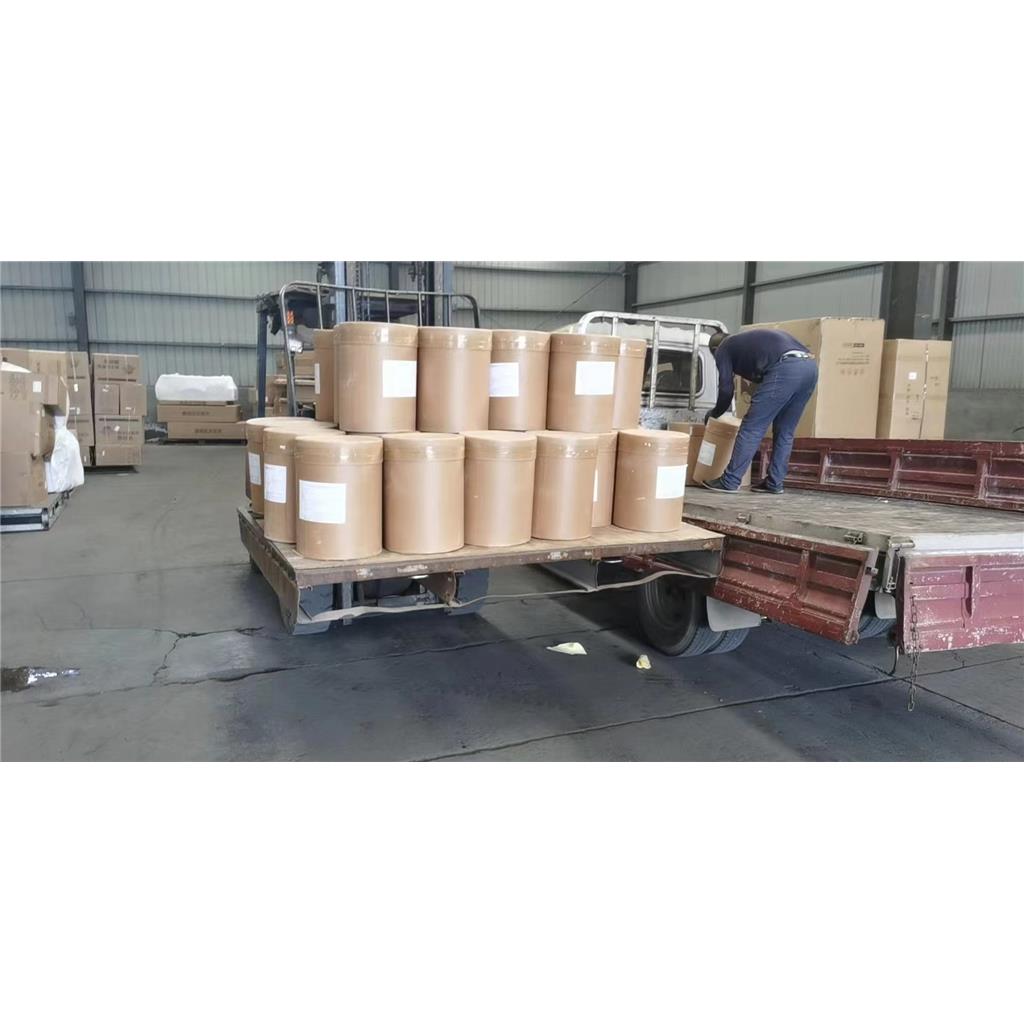 三苯基氯甲烷 76-83-5