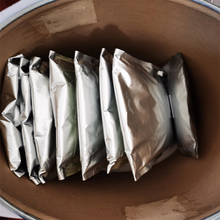 2-二甲氨基-2-(4-甲基)苄基-1-[4-(4-吗啉基)苯基]-1-丁酮；光引发剂379