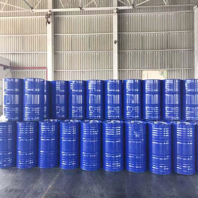 异丙醇防冻剂、清洁剂、调和汽油分散剂、印染工业的固定剂、玻璃和透明塑料的防雾剂