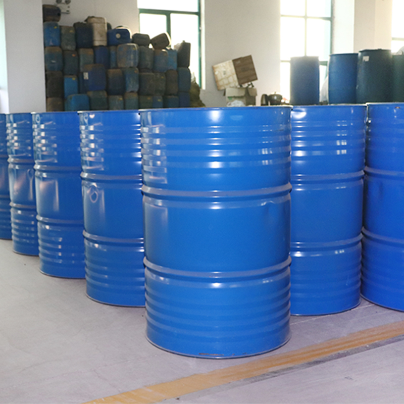 异丙醇防冻剂、清洁剂、调和汽油分散剂、印染工业的固定剂、玻璃和透明塑料的防雾剂