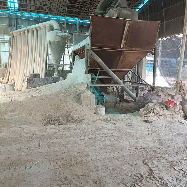 广西凹凸棒土 肥料粘结剂 涂料增稠剂 饲料吸附剂 广西凹凸棒土生产厂家