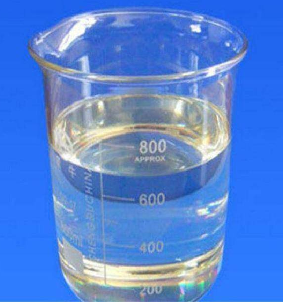 125-12-2；乙酸异龙脑酯