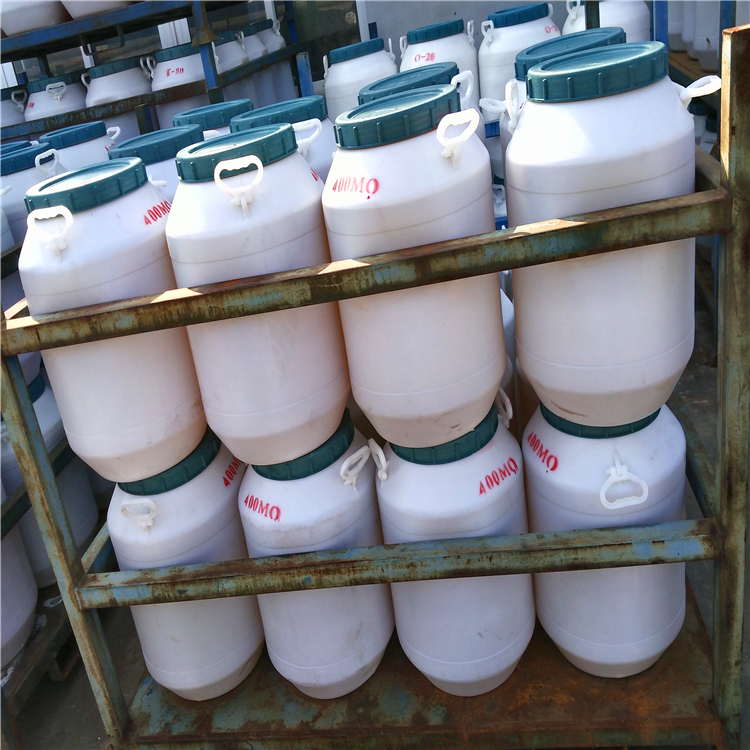 聚乙二醇 2,4,6-三(1-苯基乙基)苯基醚硫酸酯铵盐