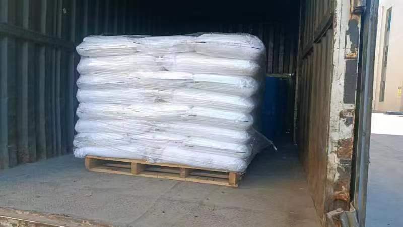 专业销售双氰胺结晶性粉末含量99.5%，25KG/袋，货源充足