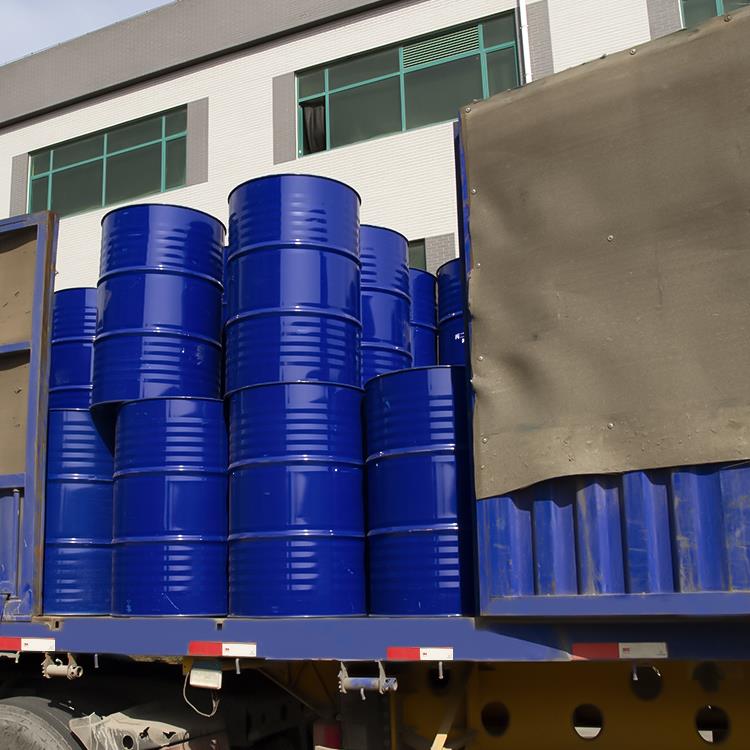 蓝色铁桶发车.jpg 蓝色铁桶发车.jpg