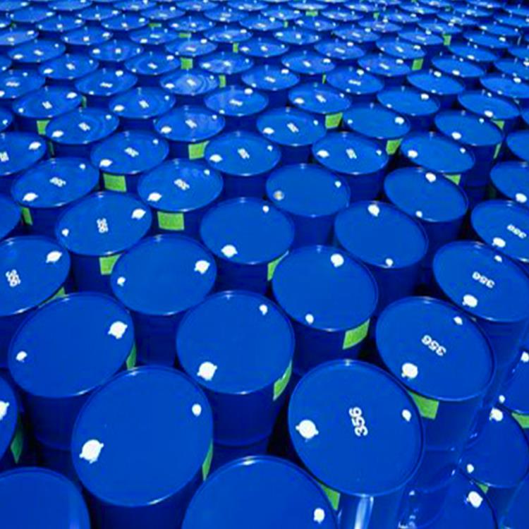 蓝色铁桶18.jpg 蓝色铁桶18.jpg