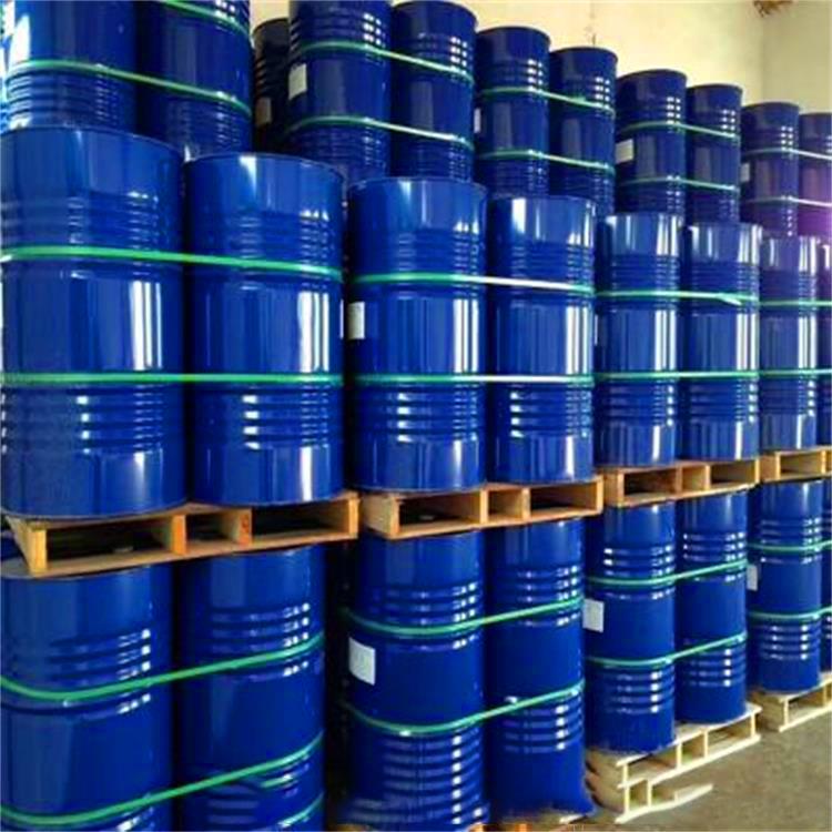 蓝色铁桶17.jpg 蓝色铁桶17.jpg