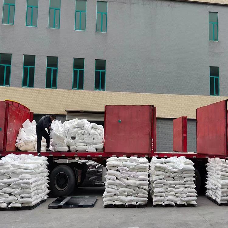 白色袋子.jpg 白色袋子.jpg