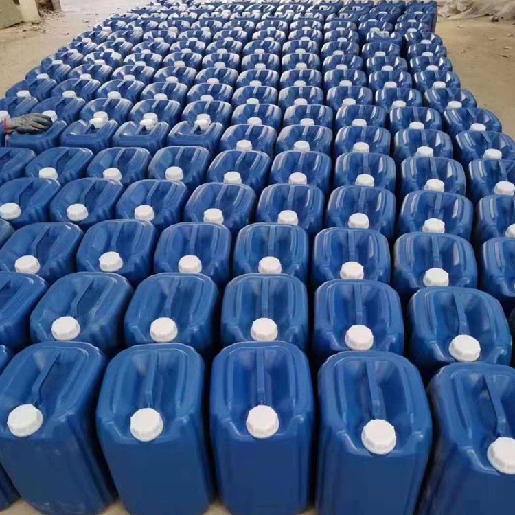 68号抗磨液压油 白色液体 机械工程专用油