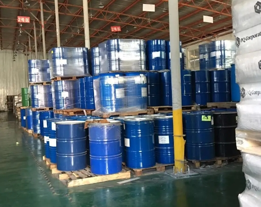 20753-28-0；双(乙酰乙酸乙酯基)二正丁氧基钛酸酯