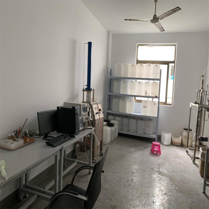 5, 5'-辛基-双[6-氨基-1,3-二甲基-2,4（1H，3H）-嘧啶二酮]  253195-26-5