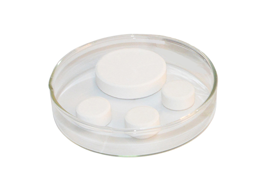 1314-23-4；二氧化锆