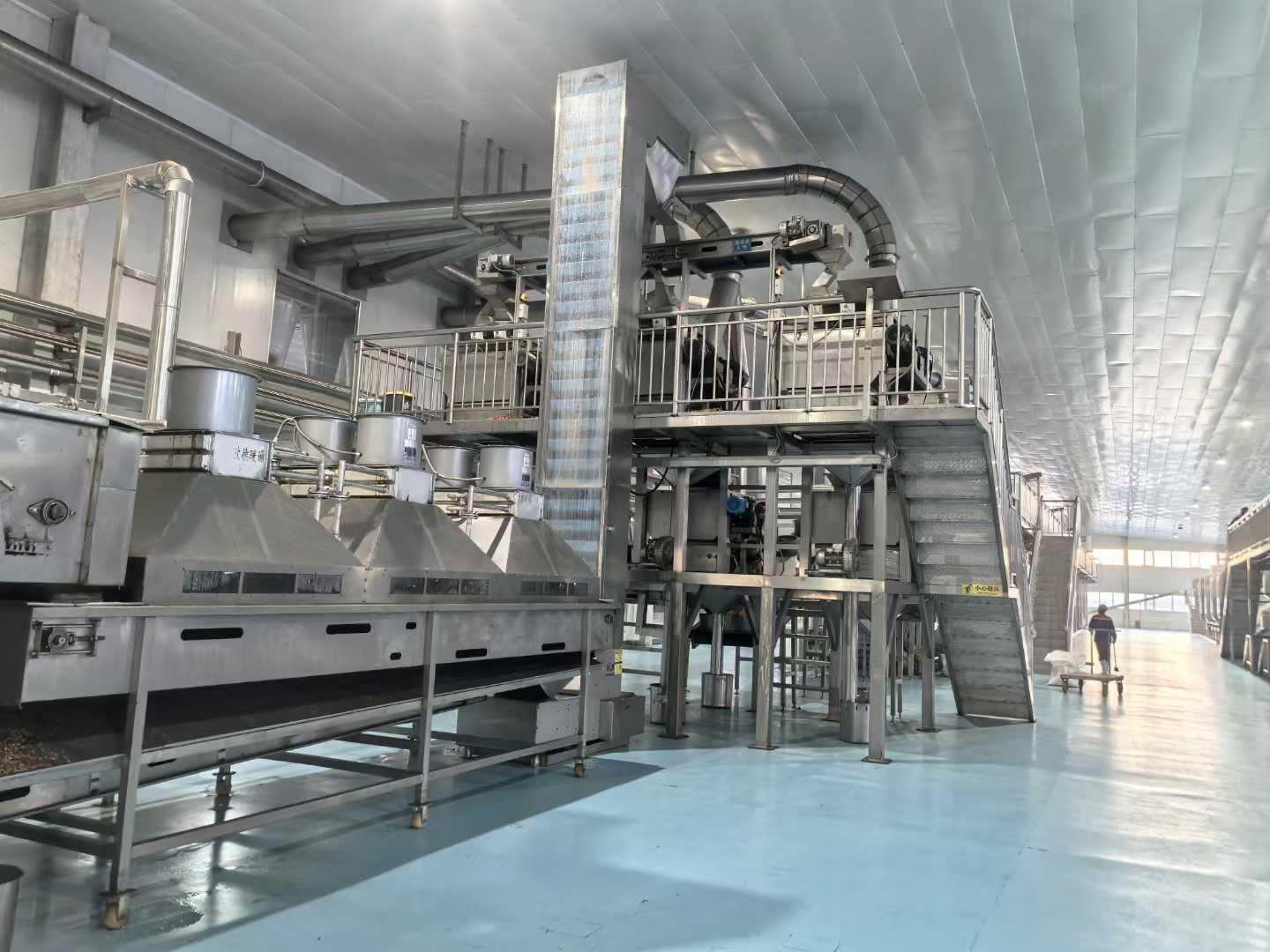 车间图片.jpg 车间图片.jpg