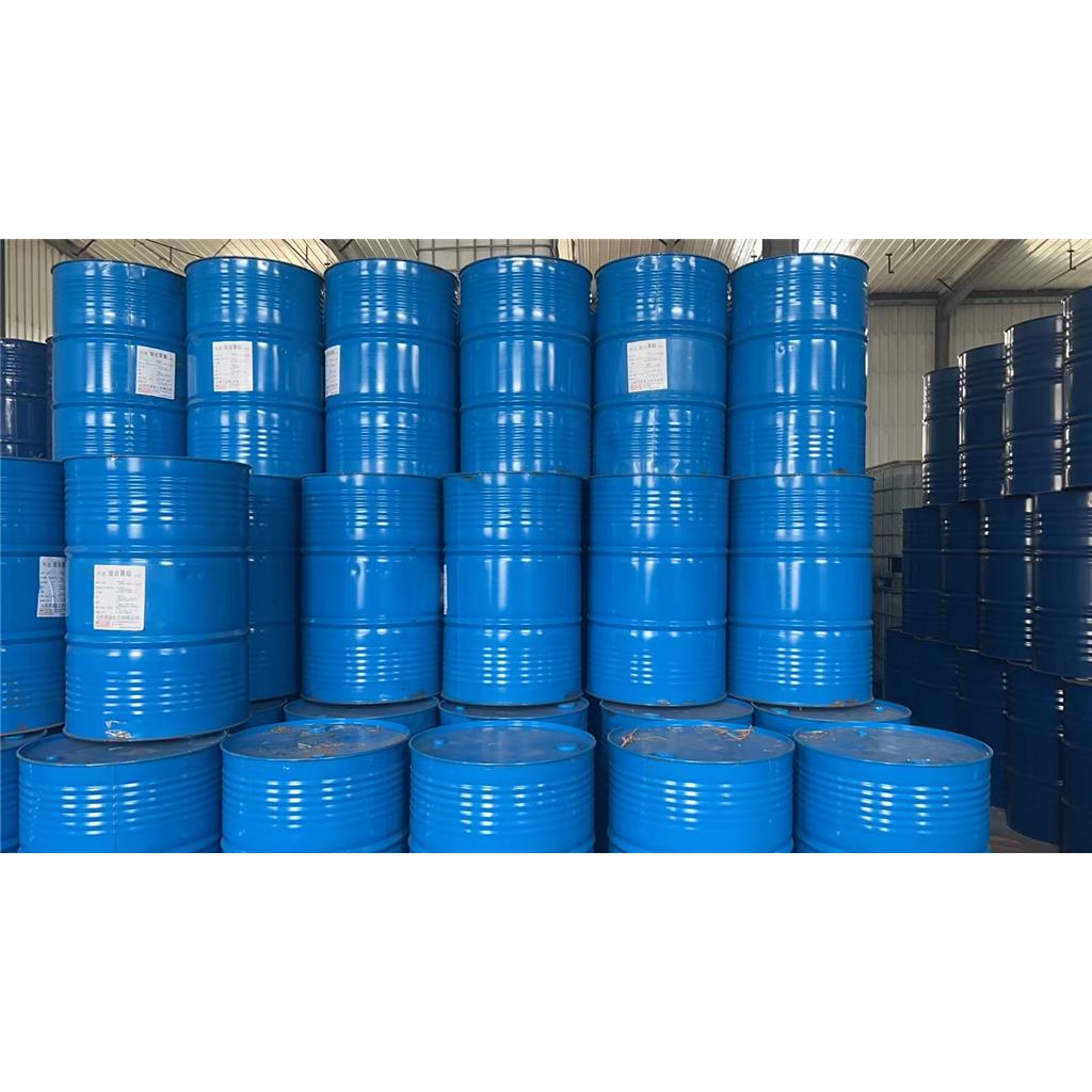 正硅酸丙酯682-01-9四丙氧基硅烷，用作润滑剂、解模剂和抗粘剂，制造润滑油、抛光剂、防粘剂以及塑料和橡胶制品的添加剂。