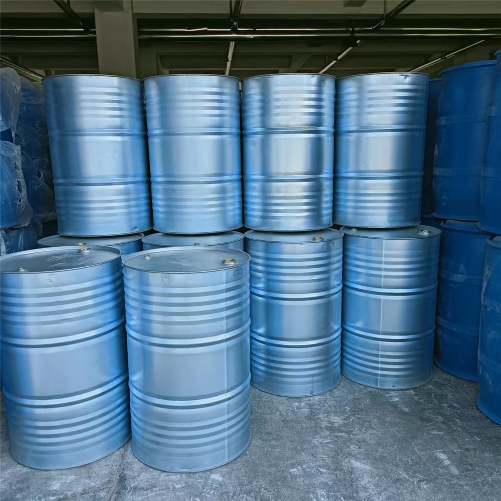 甲醇，用于清洗、农药等精甲醇