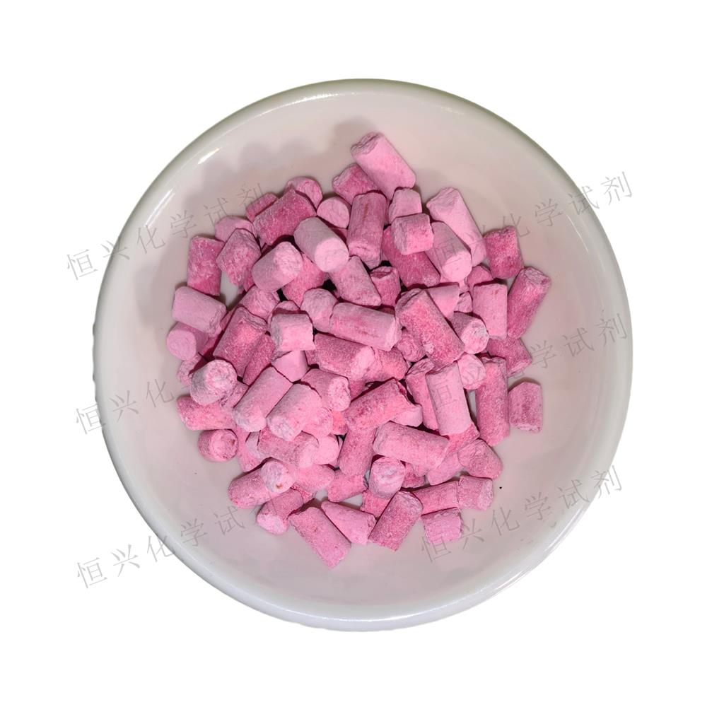 钠石灰；碱石灰