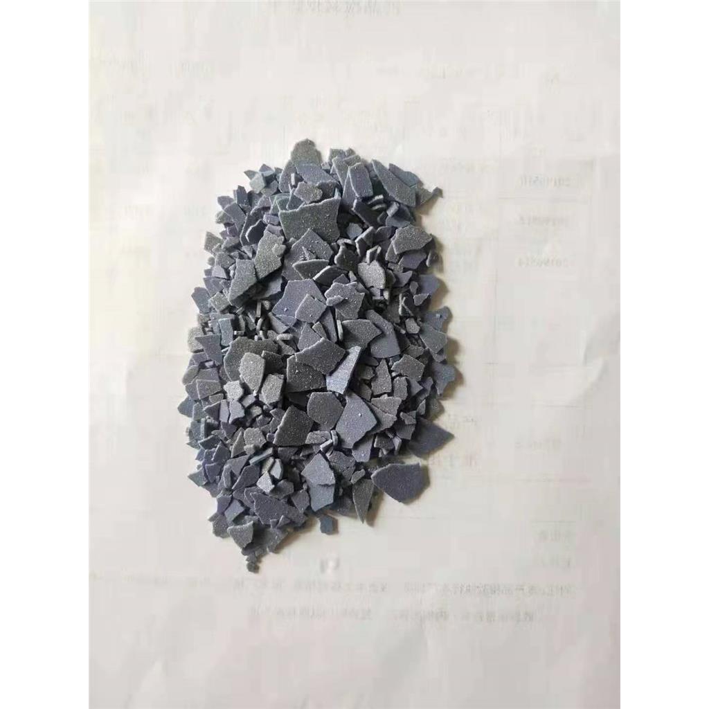 对二甲氨基苯甲醛;4-二甲基氨基苯甲醛 100-10-7 白色片状结晶，淡黄色片状结晶，蓝灰色片状