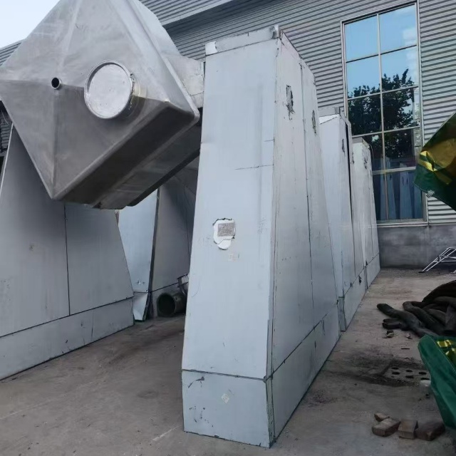 方锥混合机的工作原理?