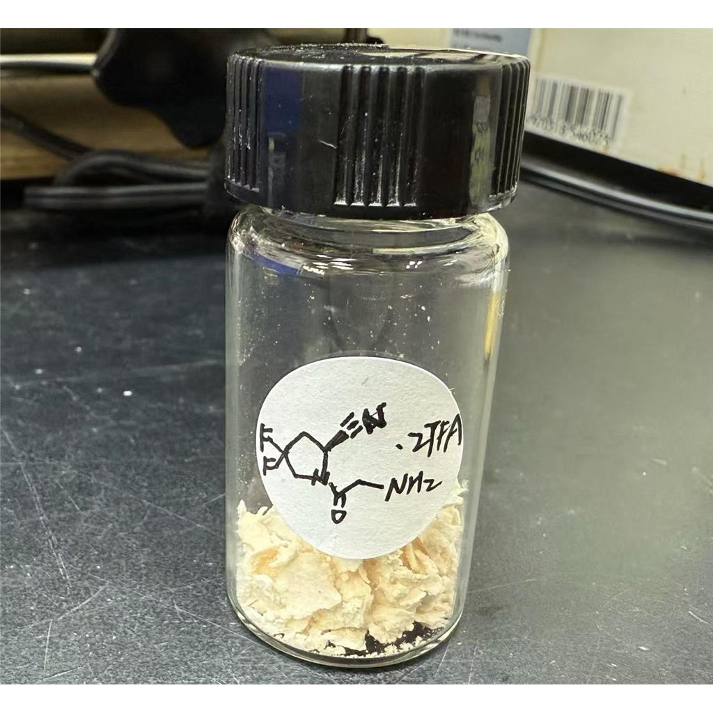 (S)-1-(2-氨基乙酰基)-4,4-二氟吡咯烷-2-甲腈 2,2,2-三氟乙酸盐出售