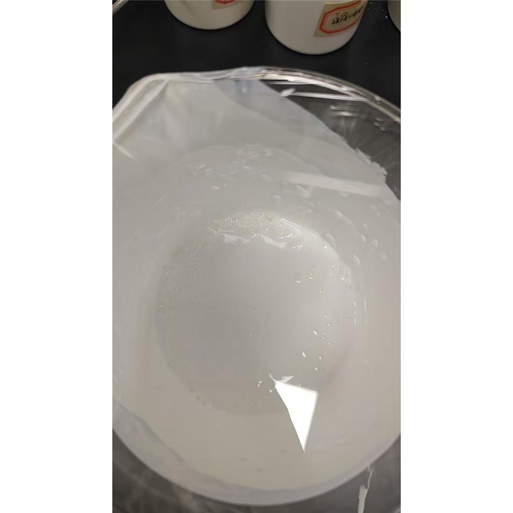 甲基丙烯酸/丙烯酸乙酯共聚物(1:1)-30%液体  30%分散溶液 白色液体 有货 可分装