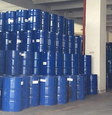 二异丁胺  110-96-3  工业级  有机合成中间体  140公斤/桶