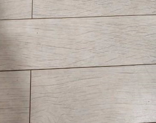 聚己内酯二元醇可用作车衣膜、涂料、密封圈、脚轮、电子产品保护膜等