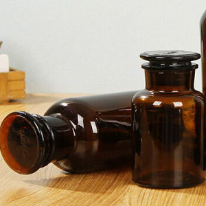 聚氧化乙烯-b-聚甲基丙烯酸甲酯，PEO(10500)-b-PMMA(18000)