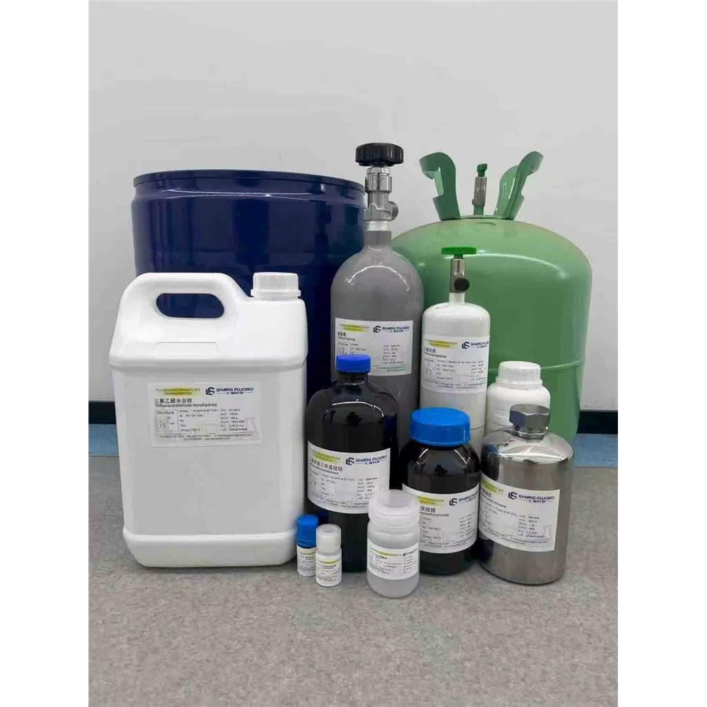 1,2-环氧-4-羟甲基环己烷767-11-3	7-Oxabicyclo[4.1.0]heptane-3-methanol