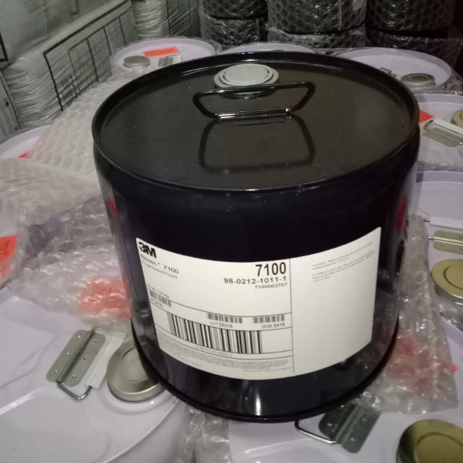 3M? Novec? 7200 电子工程氟化液 | 精密清洗与高效冷却解决方案