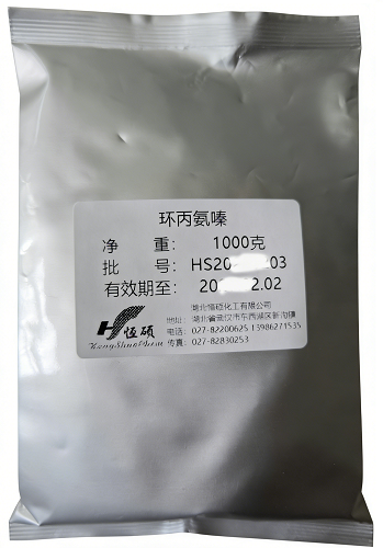 环丙氨嗪；灭蝇胺；赛诺吗嗪：环丙氨腈；蝇得净；环丙胺嗪