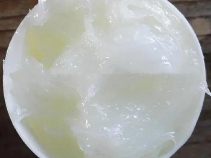 凡士林 工业白凡士林 膏状石油脂 润滑软化剂 无异味 脱模除锈 纯度99%