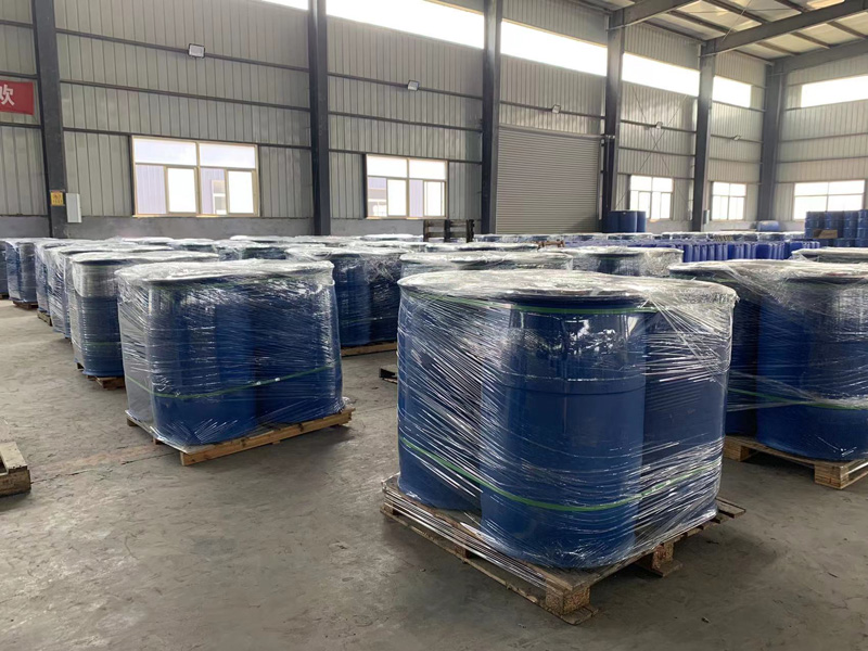 苯甲酰氯 98-88-4 无色发烟液体 用作染料中间  橡塑助剂 医药等