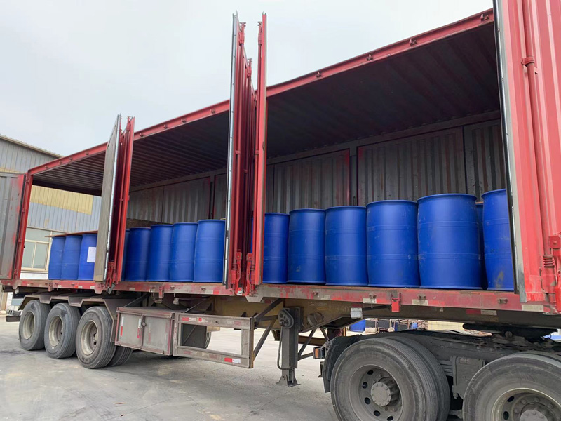 苯甲酰氯 98-88-4 无色发烟液体 用作染料中间  橡塑助剂 医药等