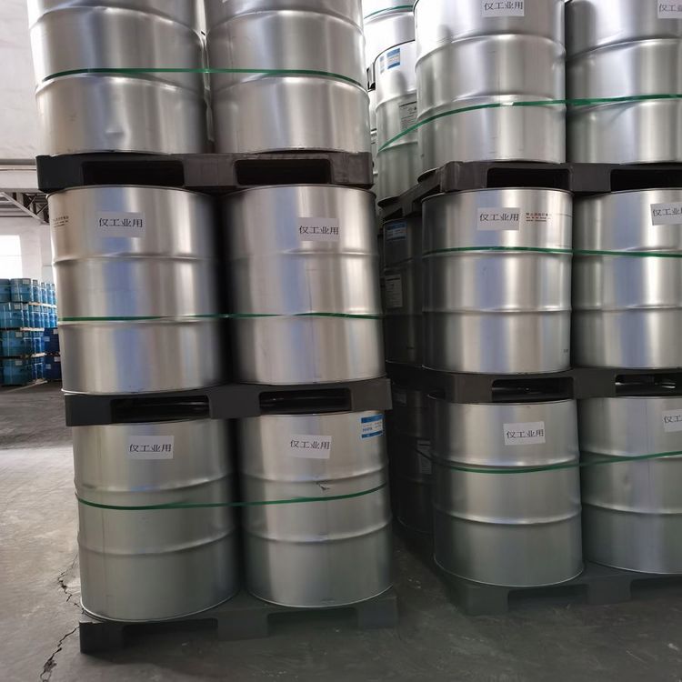 环丁砜 四氢噻酚砜 99.9% 有机合成增塑剂126-33-0