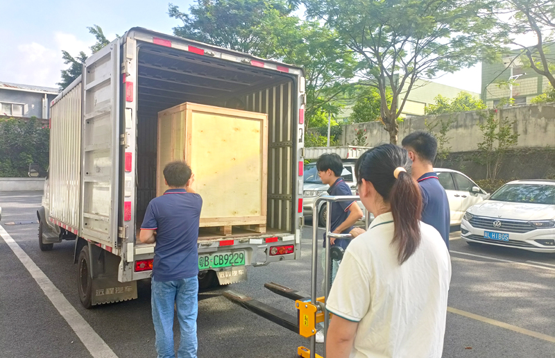 parylene coating machine 派瑞林镀膜设备发往越南