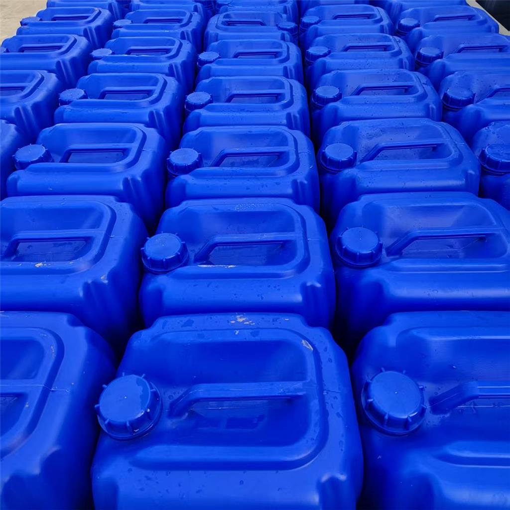 玻璃幕墙清洁剂，铝扣板广告牌清洗清洁剂