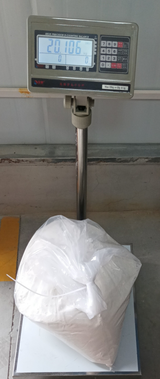 2-chloro-4,6-bis(2-fluorophenyl)-1,3,5-triazine